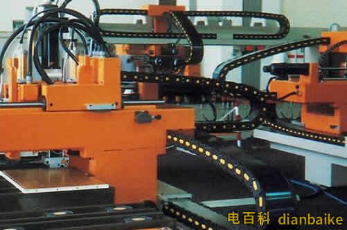 什么是拖鏈電纜？拖鏈電纜由哪些部分組成及電纜拖鏈用在什么設備？