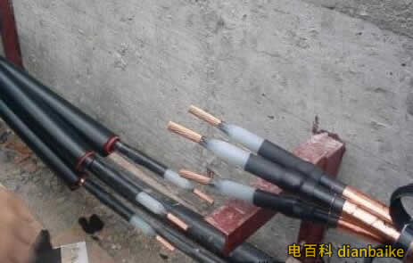 高壓電纜怎么放電纜？高壓電纜埋地敷設規范要求